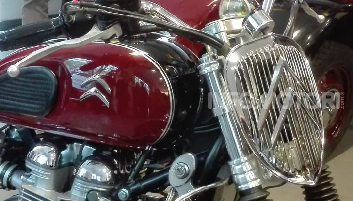 Charleston: la moto per i 70 anni della Citroen 2CV - Foto 26 di 36