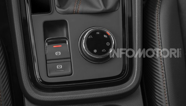 Cupra Ateca: prova su strada del SUV sportivo con 300CV [VIDEO] - Foto 33 di 38