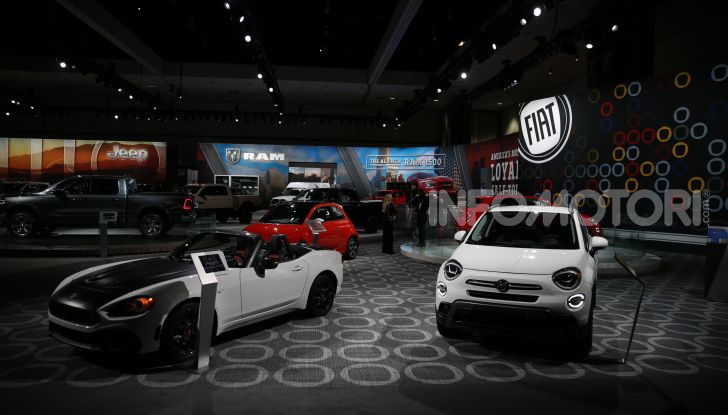 Le foto più belle dagli stand FIAT al Salone di Los Angeles 2018 - Foto 1 di 27