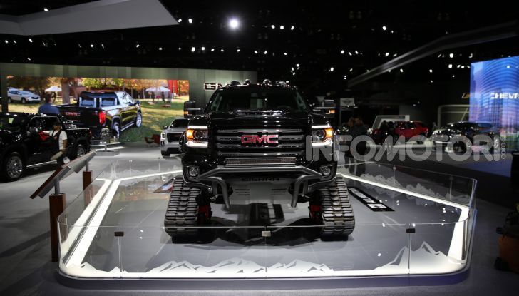 GMC al Los Angeles Auto Show 2018 – Le foto LIVE dal Salone - Foto 1 di 37