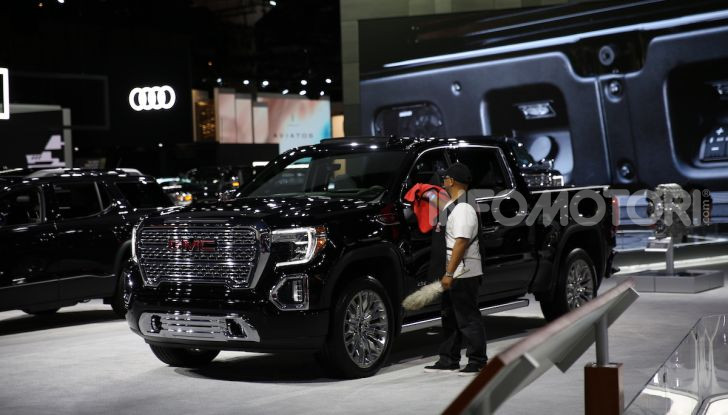 GMC al Los Angeles Auto Show 2018 – Le foto LIVE dal Salone - Foto 4 di 37