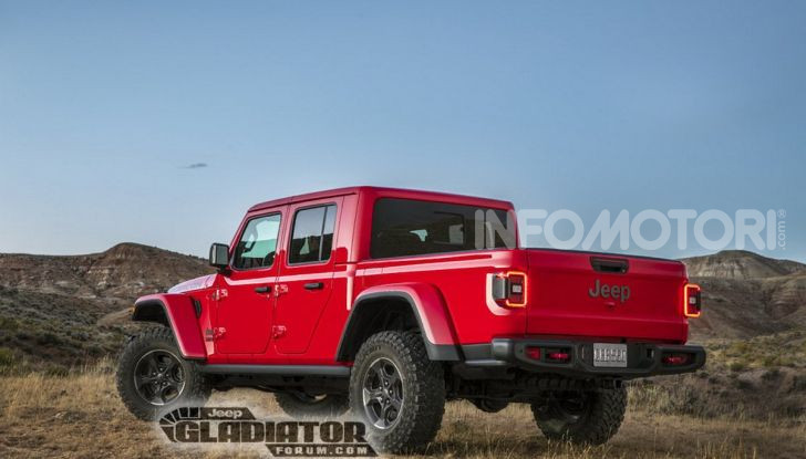 Jeep Gladiator, il primo pick-up di FCA presentato al Salone di Los Angeles - Foto 11 di 15