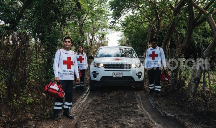 Land Rover e Croce Rossa per aiutare in caso di catastrofe naturale - Foto 4 di 7