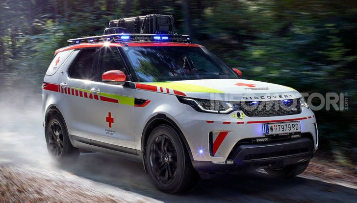 Land Rover e Croce Rossa per aiutare in caso di catastrofe naturale - Foto 7 di 7