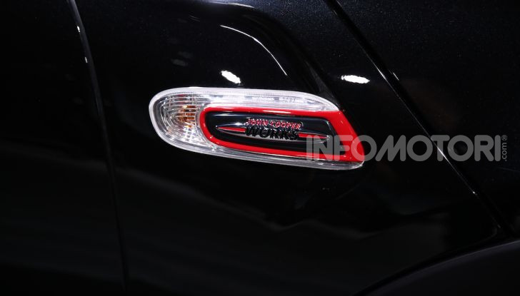 MINI, le foto LIVE dallo stand del Salone di Los Angeles 2018 - Foto 4 di 14