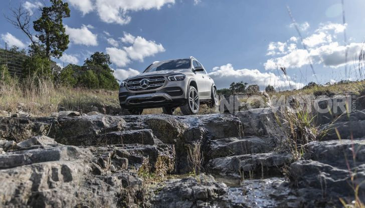 Nuova Mercedes GLE: Il SUV che balla come una showcar - Foto 35 di 42