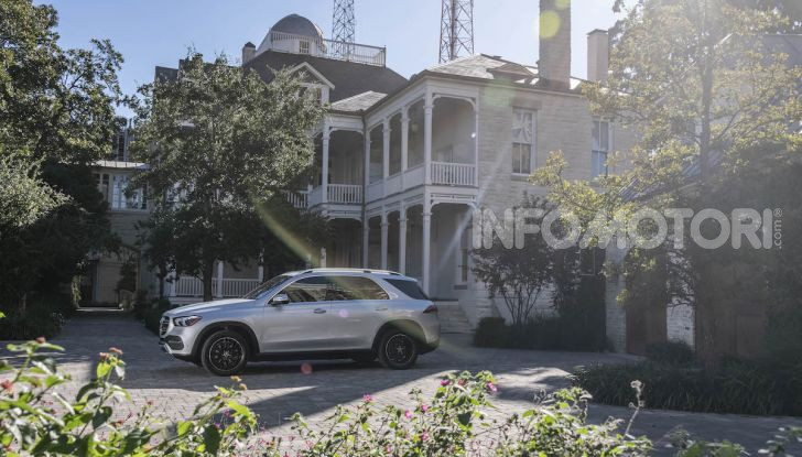 Nuova Mercedes GLE: Il SUV che balla come una showcar - Foto 38 di 42