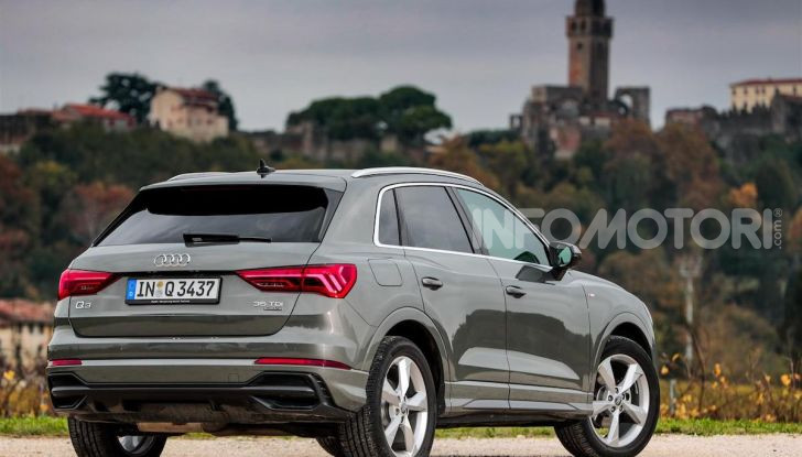 Nuova Audi Q3 prova su strada, prezzi e motori - Foto 9 di 12