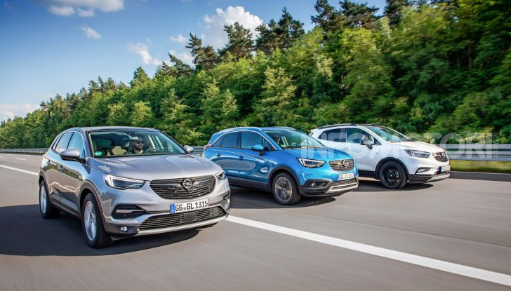 Opel con Apple CarPlay e Android Auto: disponibili Google Maps e Waze - Foto 5 di 10