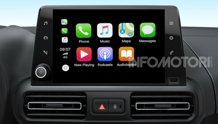 Opel con Apple CarPlay e Android Auto: disponibili Google Maps e Waze - Foto 4 di 10