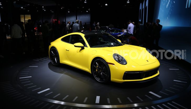 Nuova Porsche 911 992, innovazione e tradizione per la Super 8 - Foto 1 di 29