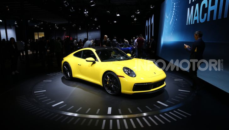 Nuova Porsche 911 992, innovazione e tradizione per la Super 8 - Foto 6 di 29