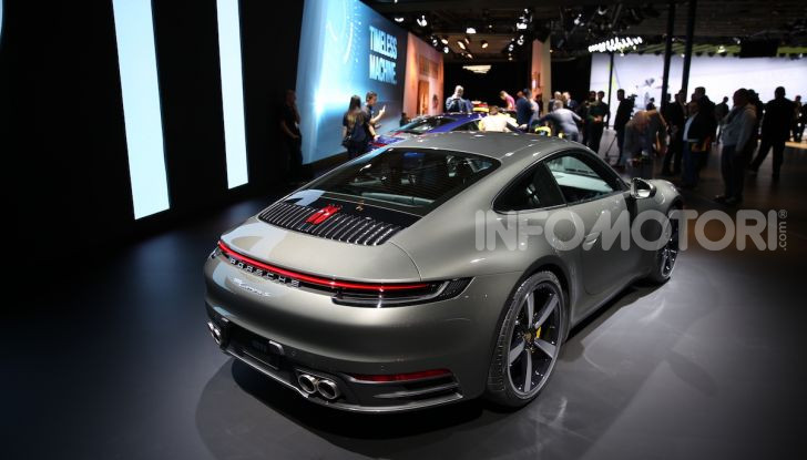 Nuova Porsche 911 992, innovazione e tradizione per la Super 8 - Foto 10 di 29