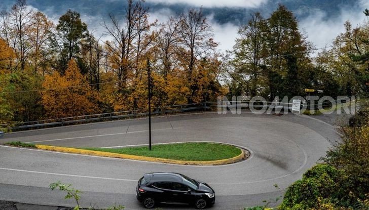 Renault Clio Moschino 2018: la francese più venduta in Italia si veste italiano - Foto 35 di 42