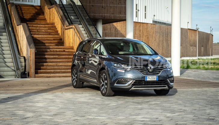 Nuova Renault Espace, prova dell’1.8 TCe Energy da 225CV - Foto 22 di 30