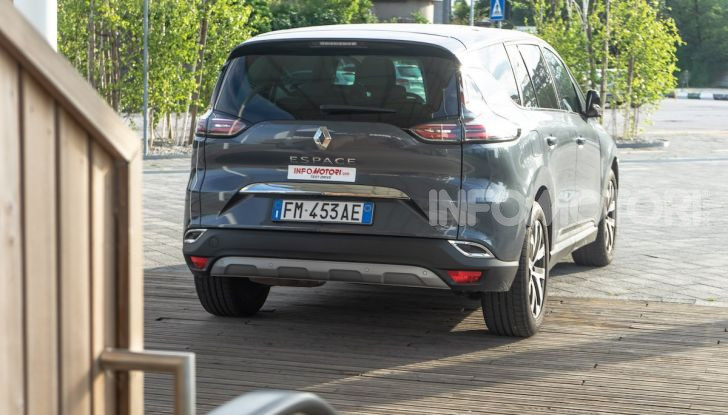 Nuova Renault Espace, prova dell’1.8 TCe Energy da 225CV - Foto 26 di 30