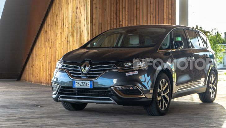 Nuova Renault Espace, prova dell’1.8 TCe Energy da 225CV - Foto 27 di 30