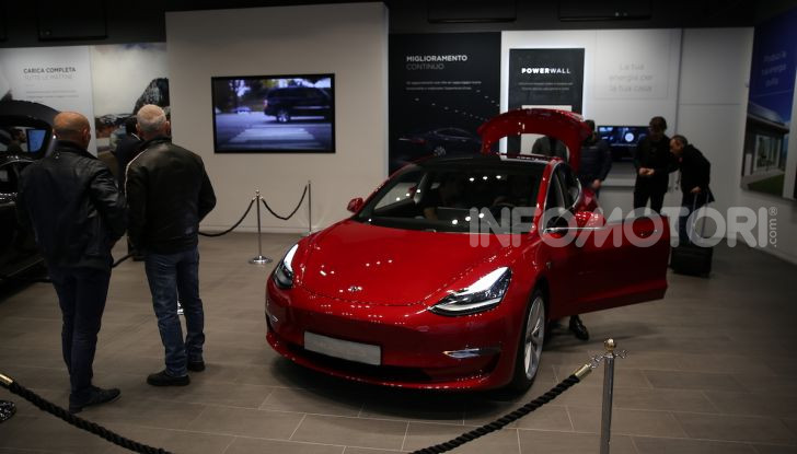 Tesla On Tour, test drive in 18 città italiane dal 19 luglio - Foto 18 di 22