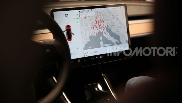 Tesla On Tour, test drive in 18 città italiane dal 19 luglio - Foto 21 di 22