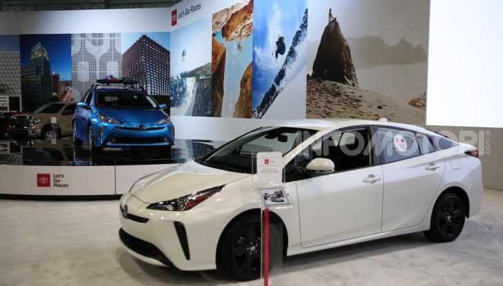 Nuova Toyota Prius AWD-i 2019, il nuovo ibrido anticipa il futuro - Foto 7 di 9
