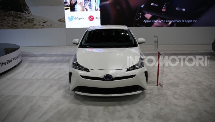 Nuova Toyota Prius AWD-i 2019, il nuovo ibrido anticipa il futuro - Foto 8 di 9