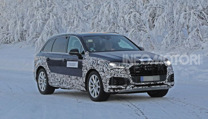 Audi Q7, primi test per la nuova generazione - Foto 13 di 28