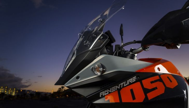KTM 1050 Adventure: Prova su strada, prestazioni e prezzo - Foto 29 di 48