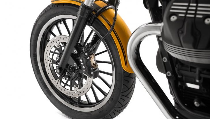 Moto Guzzi V9 Roamer e Moto Guzzi V9 Bobber: the italian custom - Foto 24 di 27