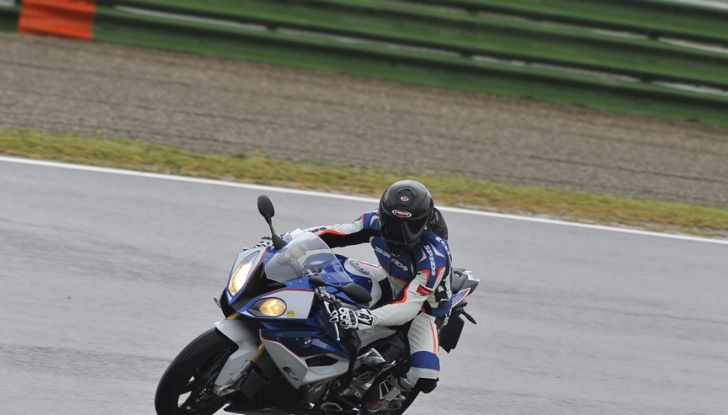 Pirelli SBK Track Days: a Imola con la BMW S1000RR - Foto 3 di 38