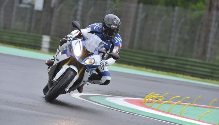 Pirelli SBK Track Days: a Imola con la BMW S1000RR - Foto 11 di 38