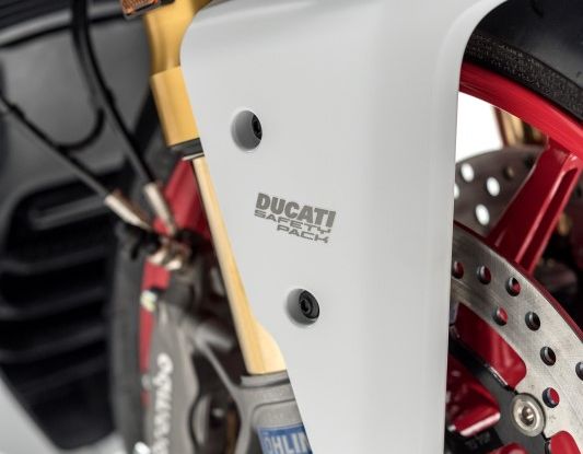 Nuova Ducati SuperSport 2017: sportiva senza limiti - Foto 16 di 30