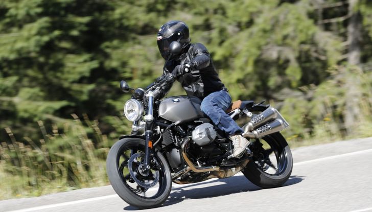 Prova della nuova BMW nineT Scrambler: due ruote selvaggia! - Foto 10 di 22