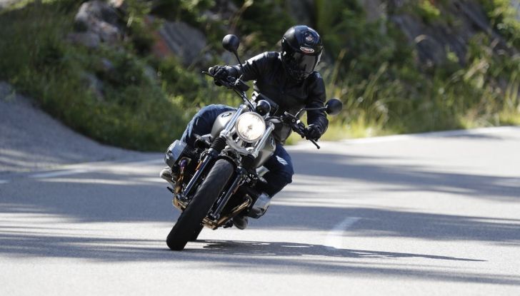 Prova della nuova BMW nineT Scrambler: due ruote selvaggia! - Foto 6 di 22