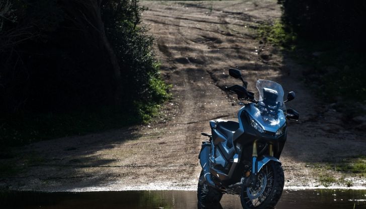 Honda X-ADV, prova su strada: 8 buoni motivi per cui ci è piaciuta - Foto 17 di 35