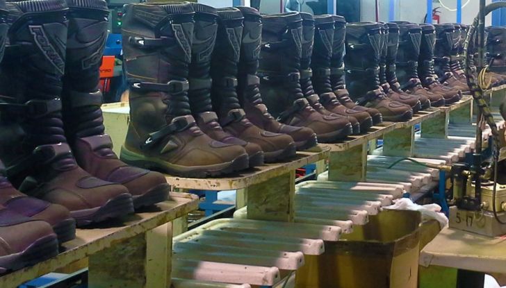 Stivali Forma Boots: Dentro il reparto di produzione - Foto 2 di 25