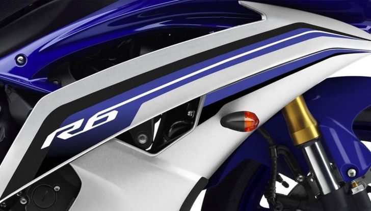 Yamaha YZF-R6 2017: Tutta sua madre, R1 2015 - Foto 2 di 6