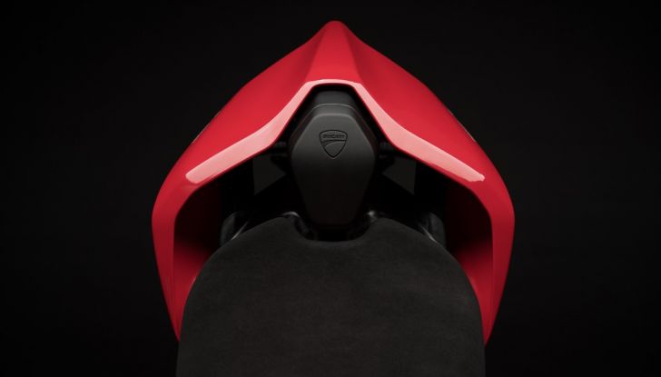 Ducati Panigale V4: tutto quello che c’è da sapere - Foto 34 di 52