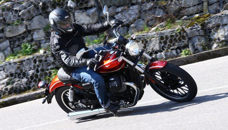 Moto Guzzi V9 Roamer e Moto Guzzi V9 Bobber: the italian custom - Foto 9 di 27