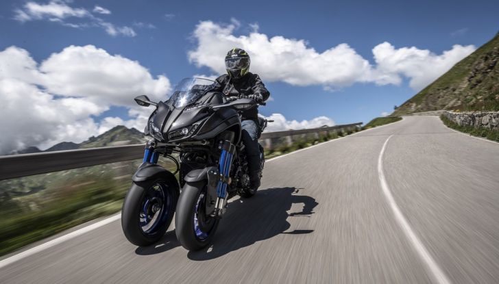 Yamaha Niken: come va la moto più discussa di sempre - Foto 5 di 22