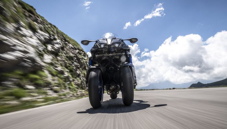 Yamaha Niken: come va la moto più discussa di sempre - Foto 8 di 22