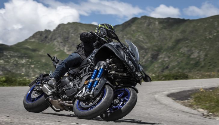 Yamaha Niken: come va la moto più discussa di sempre - Foto 18 di 22