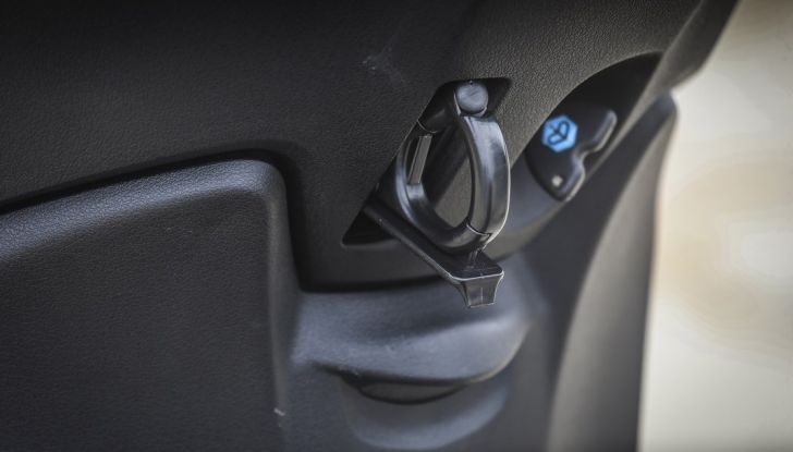 Prova su strada Piaggio Medley 2016, comfort in libertà - Foto 21 di 24