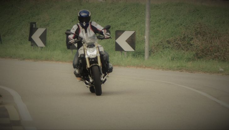 BMW R1200R: ogni giorno in sella - Foto 29 di 30