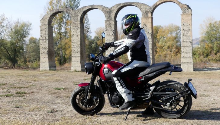 Nuovo Benelli Leoncino: la prova su strada - Foto 60 di 82