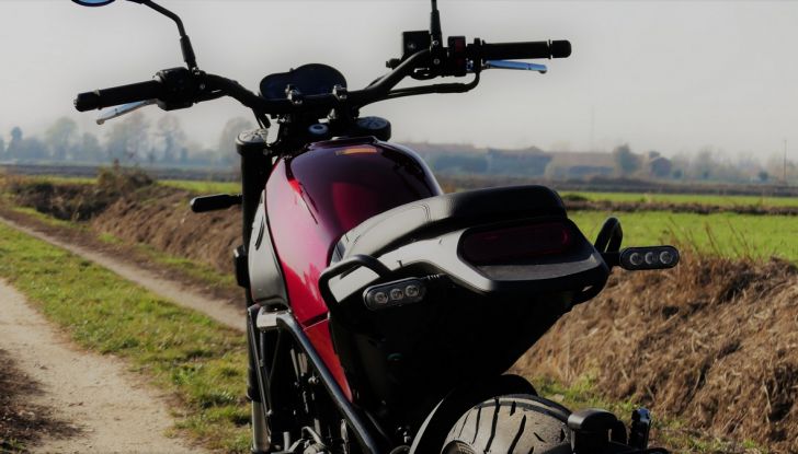 Nuovo Benelli Leoncino: la prova su strada - Foto 26 di 82