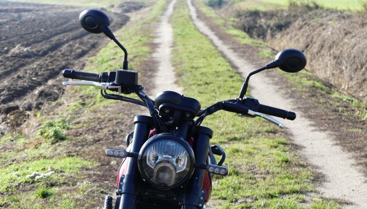 Nuovo Benelli Leoncino: la prova su strada - Foto 13 di 82