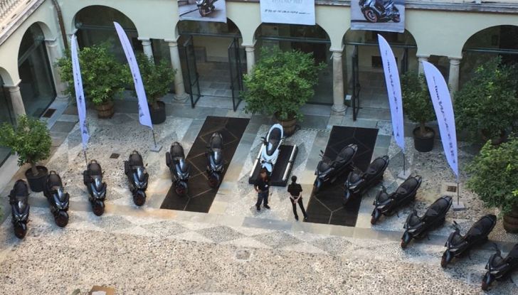 Nuovo Suzuki Burgman 400 ABS: Big in Japan! - Foto 6 di 12