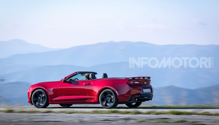 Test Drive Chevrolet Camaro Cabrio, la 2.0 turbo per andare ovunque - Foto 42 di 54
