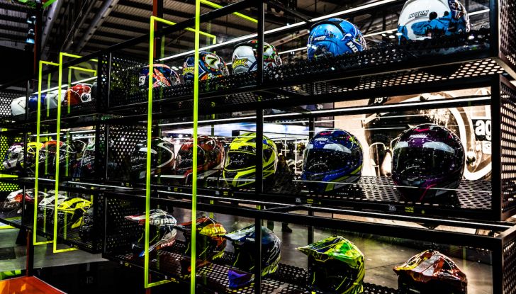 Le novità di Nolan ad Eicma per la collezione 2018 - Foto 15 di 21
