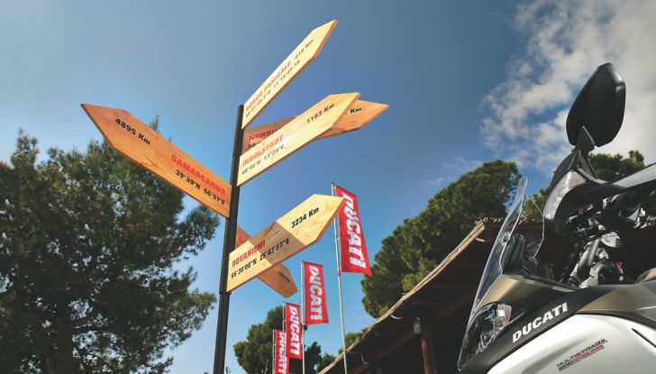 Ducati: il mondo su di una Multistrada Enduro 1200 per il 90° - Foto 2 di 3